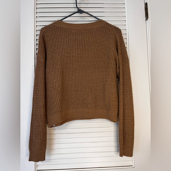 Knitted tan brown sweater. - Picture 3 of 3